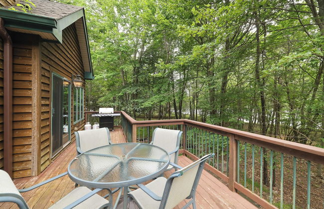 Elk Hollow by Avantstay Lakefront Chalet w/ Game Room & Fire Pit - Foto 46