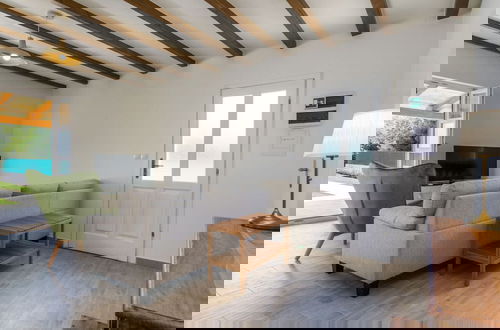 Photo 6 - Jozefina Comfortable Holiday Residence