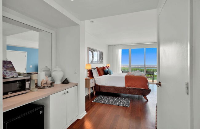 Amazing SEA VIEW Studio - Photo 11