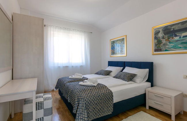 Charming Villa With Pool ,140m From the sea - Foto 2