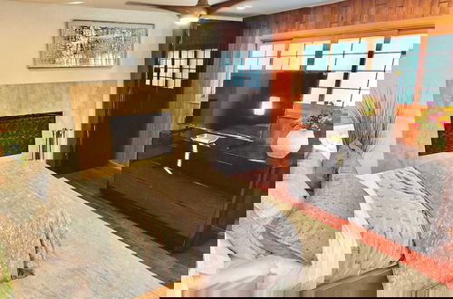 Photo 6 - Beachside Sanctuary Lovely 3 BDR Steps to Ocean!
