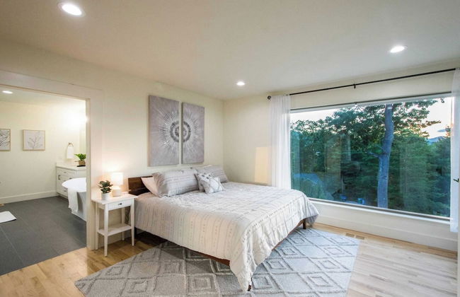 Modern Escape by Avanstay w/ Hot Tub, Fire Pit, Mountain Views, 10min to Town - Foto 7