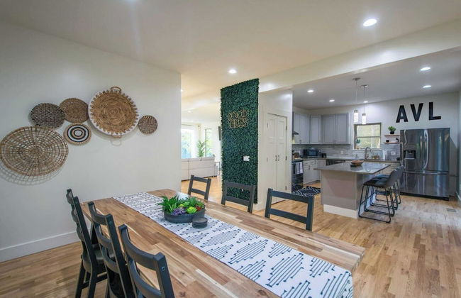 Modern Escape by Avanstay w/ Hot Tub, Fire Pit, Mountain Views, 10min to Town - Foto 49