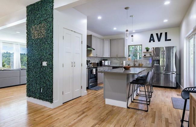 Modern Escape by Avanstay w/ Hot Tub, Fire Pit, Mountain Views, 10min to Town - Foto 44