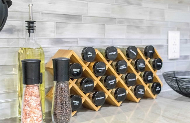 Modern Escape by Avanstay w/ Hot Tub, Fire Pit, Mountain Views, 10min to Town - Foto 4