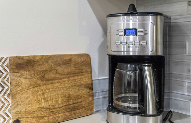 Modern Escape by Avanstay w/ Hot Tub, Fire Pit, Mountain Views, 10min to Town - Foto 3