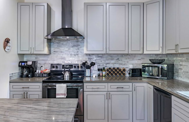 Modern Escape by Avanstay w/ Hot Tub, Fire Pit, Mountain Views, 10min to Town - Foto 46