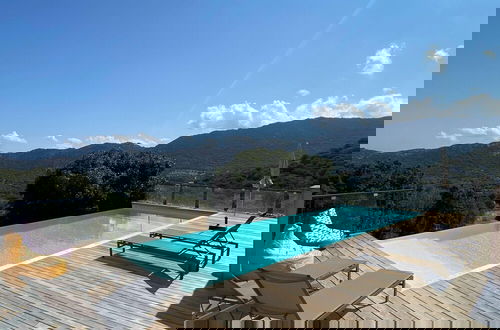 Foto 23 - Beautiful Villa With Pool and sea View
