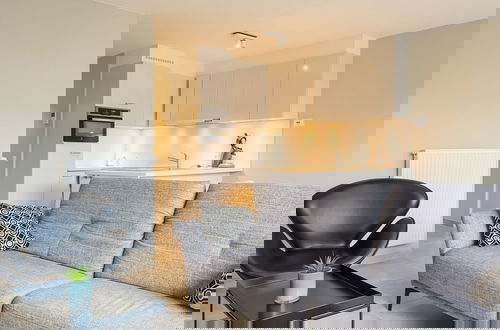Foto 4 - Bright Apartment With Terrace