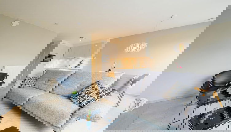 Foto 1 - Bright Apartment With Terrace