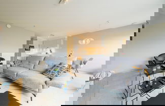 Foto 1 - Modern Apartment With Spacious Terrace