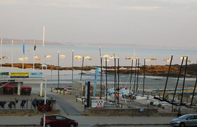 Sea-view Family Apartment - Photo 23