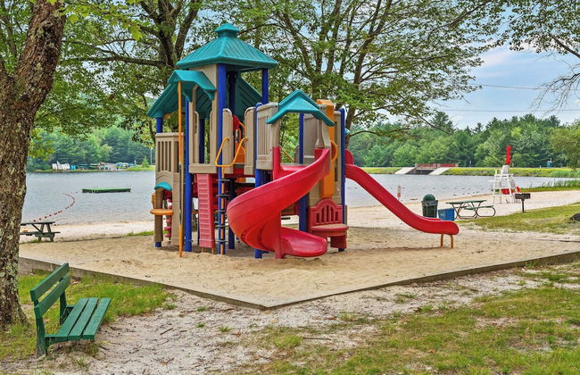 Maple Oasis by Avantstay Newly Built w/ Hot Tub, Game Room & Fire Pit - Foto 44
