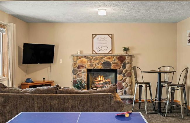 The Nest at Brier Crest by Avantstay Game Room, Expansive Deck & Fire Pit - Foto 12