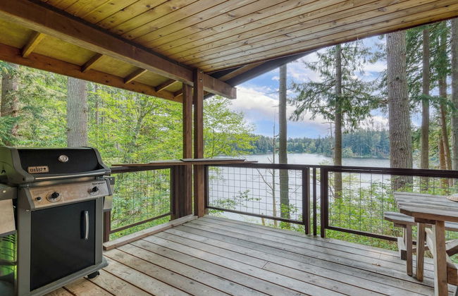 Goss Lake Chalet by Avantstay Lakefront w/ Dock - Foto 30