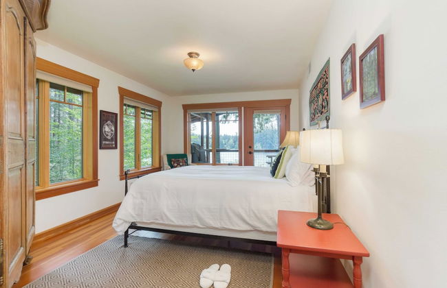 Goss Lake Chalet by Avantstay Lakefront w/ Dock - Foto 24