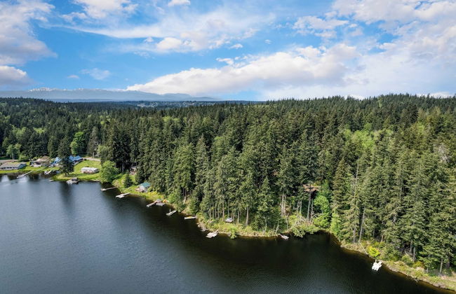 Goss Lake Chalet by Avantstay Lakefront w/ Dock - Foto 40