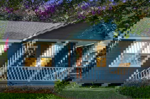 Foto 1 - Blissful Blue Bungalow in Baton Rouge