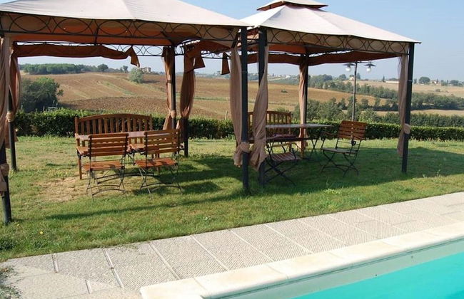 Ideal Holiday Home With Private Pool - Photo 9