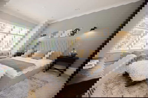Foto 30 - The Roehampton Place - Elegant 5bdr House With Garden + Parking