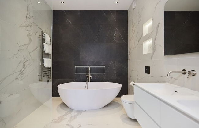 The Roehampton Place - Elegant 5bdr House With Garden + Parking - Foto 8
