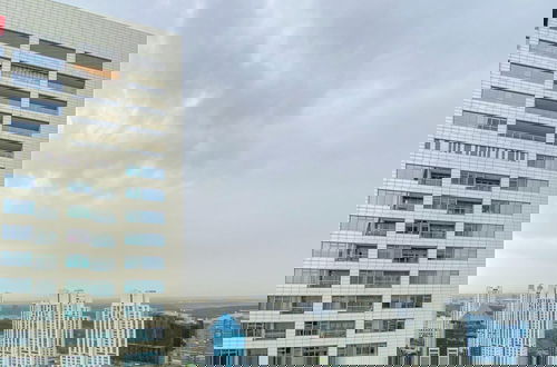 Photo 10 - Modern Residence w Balcony 5 min to Istinye Mall