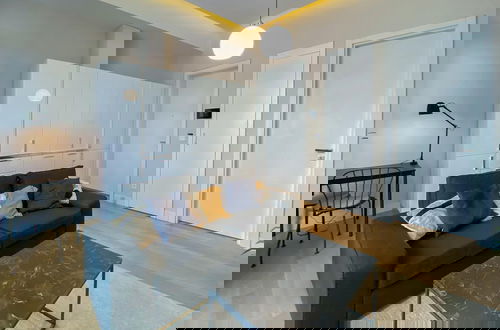 Photo 4 - Modern Residence w Balcony 5 min to Istinye Mall