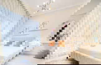 Foto 3 - Contemporary One Bedroom with Chic Design