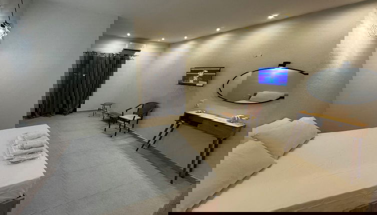 Foto 1 - Georgias House Project West