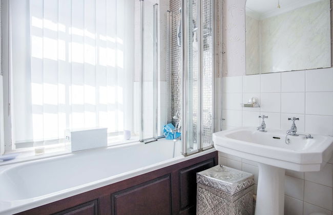 5 Belle Vue Court - 2 Bedroom Apartment - Tenby - Photo 28