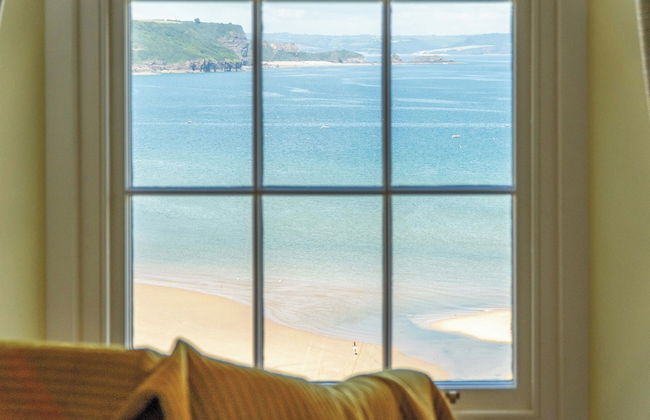 5 Belle Vue Court - 2 Bedroom Apartment - Tenby - Photo 8