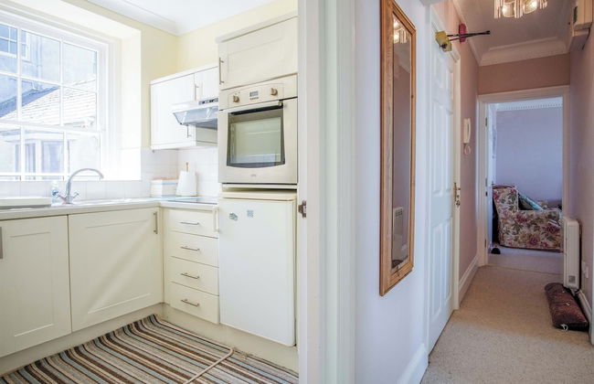 5 Belle Vue Court - 2 Bedroom Apartment - Tenby - Photo 20