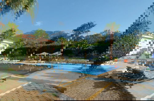 Foto 7 - Villa With Pool Garden-all Rooms w AC in Fethiye