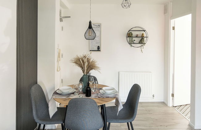 1 Bed Flat - Sleeps 3 - Parking - Wifi - Foto 12
