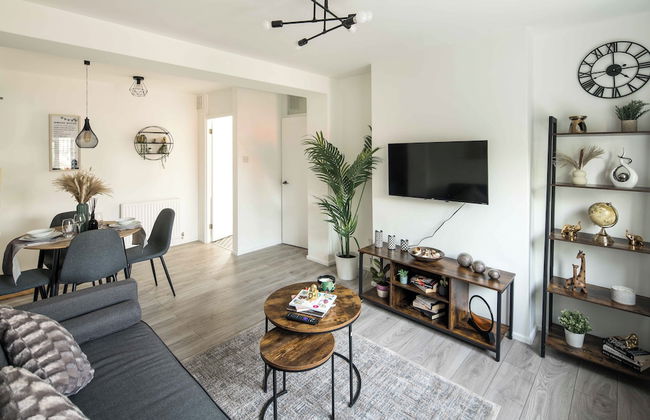 1 Bed Flat - Sleeps 3 - Parking - Wifi - Foto 1