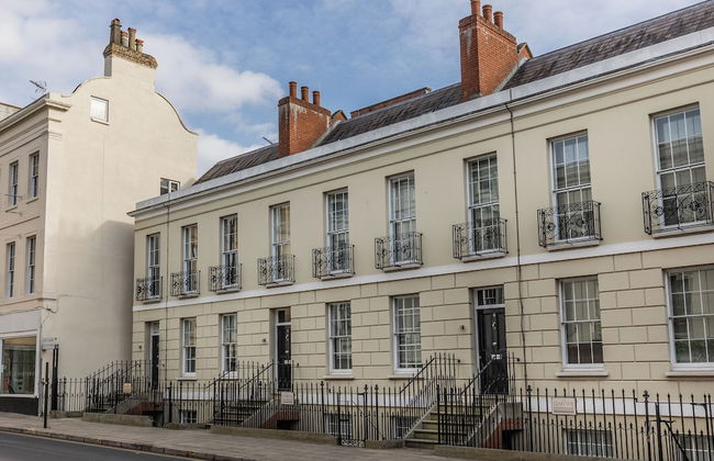 Stunning 2 Bed in Centre of Cheltenham - Foto 41