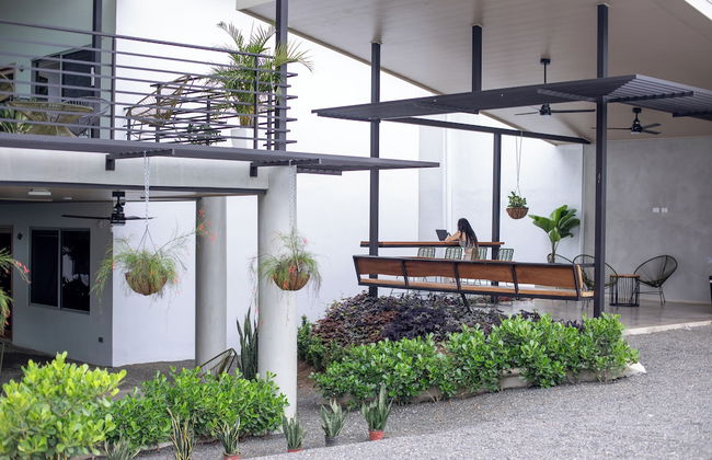 Nomad Living CR - Foto 1