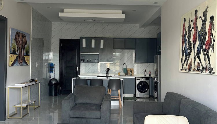 Foto 1 - Luxurious Motherland Apartments