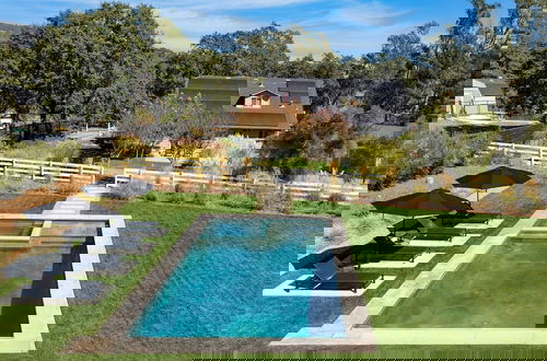 Photo 61 - Wine Country Estate by Avantstay Pool, Spa, Barn