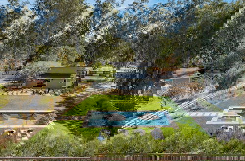 Photo 42 - Wine Country Estate by Avantstay Pool, Spa, Barn