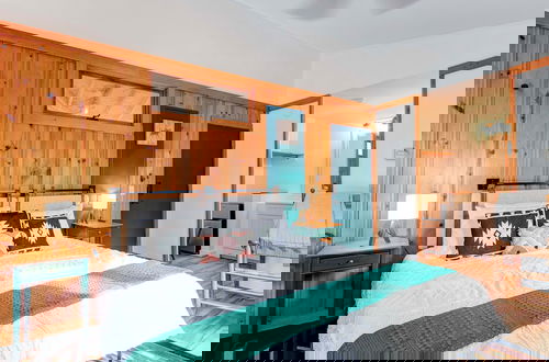 Foto 1 - The Furry Lodge & Suites 13