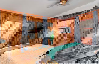 Foto 2 - The Furry Lodge & Suites 13