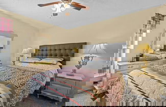 Foto 1 - Enchanting House few min Away From the Parks 52