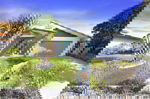 Photo 1 - Zenhouse Prestige Modern Stylish Private Lawn