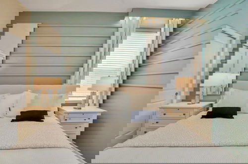 Foto 21 - Amazing Game Room Your Kids Will Love! 7 Bedroom Villa by RedAwning