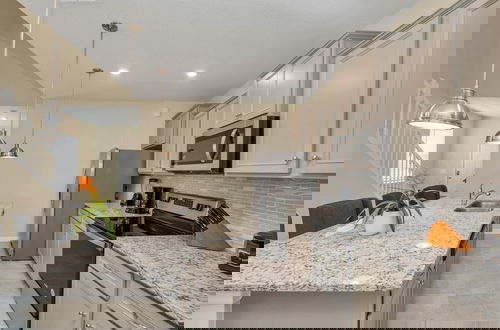Foto 33 - Amazing Game Room Your Kids Will Love! 7 Bedroom Villa by RedAwning