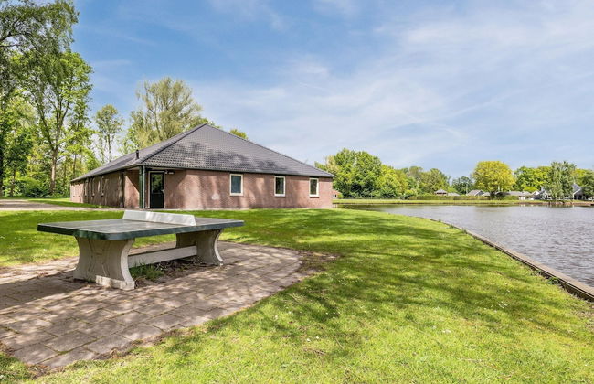 Well Furnished Home for Groups with Dishwasher near Water - Foto 24