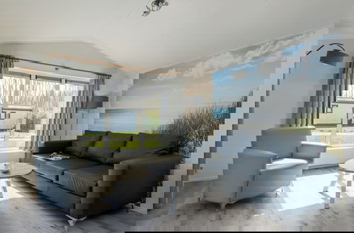 Foto 4 - Restyled Chalet With Dishwasher, Near the Sea, on Texel
