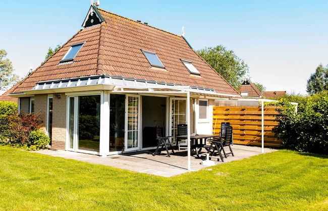 Comfortable Bungalow With Massage Shower, Within Nature - Foto 1