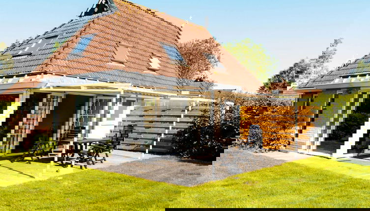 Foto 1 - Comfortable Bungalow With Massage Shower, Within Nature